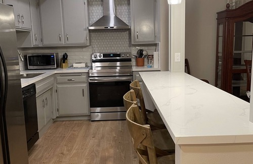 Sawtelle Condo | Beautiful Remodeled West Los Angeles condo - Brentwood adjacent.