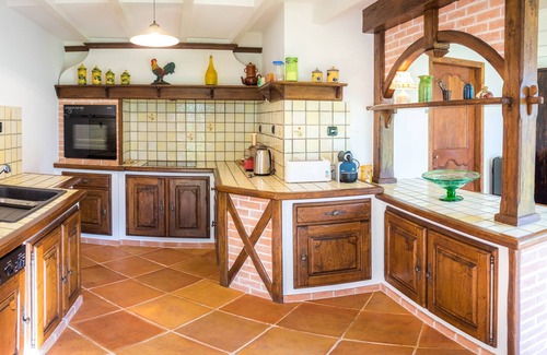 Gourbit House | Beautiful renovated stone house with large garden in the heart of the Pyrenees