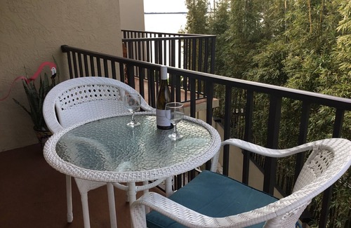 Dunedin Condo | Beautiful Resort Condo with 2 Pools, Hot tub, Tiki Bar & Restaurant