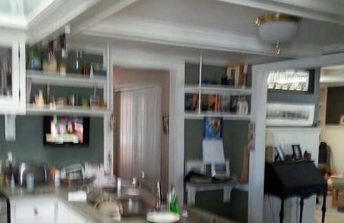 Hilton House | Beautiful Restored House on Lake Ontario, Braddock point