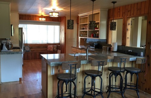 Lockeford House | Beautiful riverfront, family friendly home minutes from Lodi - no pets/smoking