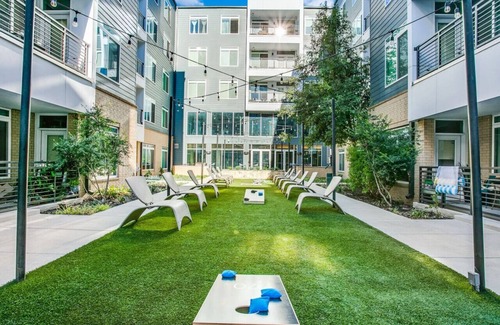 Downtown San Antonio Condo | Beautiful Riverwalk Getaway Heart of DT w/Parking