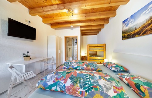 Rust Apartment | Beautiful room perfect for families - only 10 minutes walk from Europa-Park