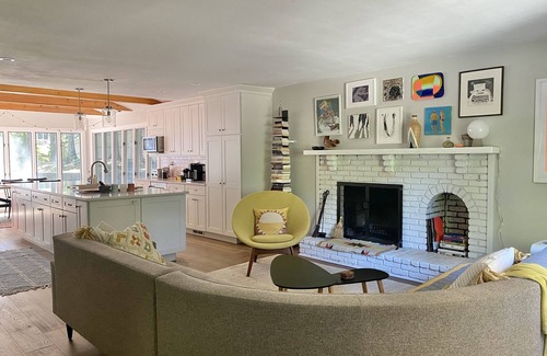 Sag Harbor House | Beautiful Sag Harbor Noyac retreat! Near Long Beach and Cromers Market!