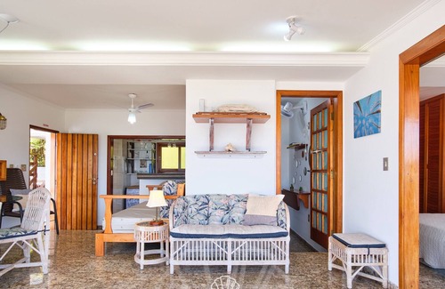 Pereque-Acu Apartment | Beautiful sea view in 2 bedroom apartment in the center of Ubatuba, 50m from the beach