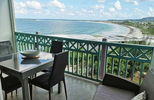 Cul de Sac Apartment | Beautiful Seaview Apartment
