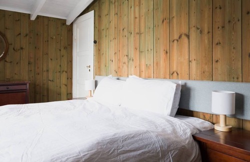 Hvaler House | Beautiful & Secluded Beach House on Kirkøy Hvaler. Unique and tranquil. Sleeps 8
