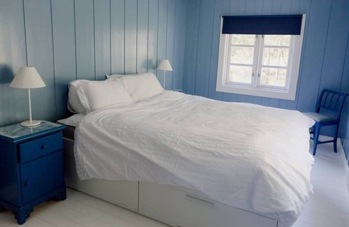 Hvaler House | Beautiful & Secluded Beach House on Kirkøy Hvaler. Unique and tranquil. Sleeps 8