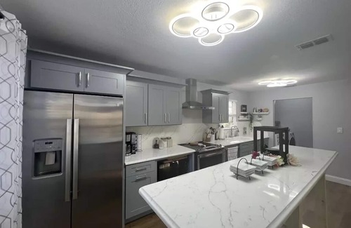 Fish Hawk House | Beautiful & Secluded Brand New Romantic Riverfront Oasis