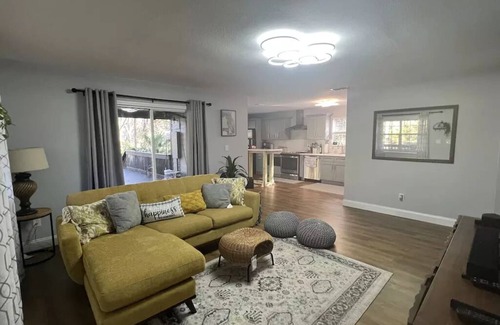 Fish Hawk House | Beautiful & Secluded Brand New Romantic Riverfront Oasis
