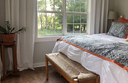 Laneville House | Beautiful, secluded farmhouse on 200 acres! Perfect for unplugging!
