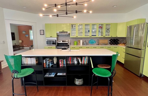 Sebastian House | BEAUTIFUL SECLUDED POOL HOUSE NEXT TO SEBASTIAN RIVER & WOODED TRAILS