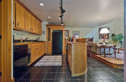 South Casco House | Beautiful Secluded Retreat With Many Amenities