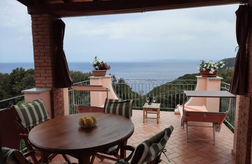 Aia House | Beautiful semi-detached house with views of sky, woods and sea