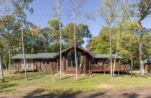 Ottertail House | Beautiful setting on Otter Tail Lake Canal