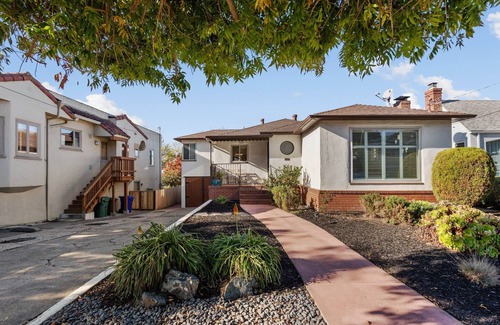 East Richmond House | Beautiful SF Bay Furnished Home near All