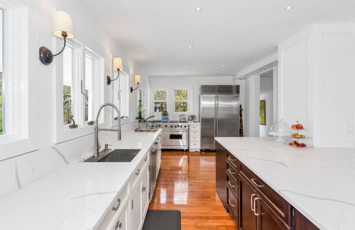 Shelter Island House | Beautiful Shelter Island Getaway on over an acre, minutes from the ferry!