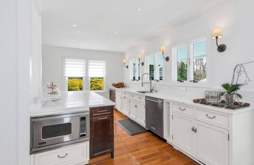 Shelter Island House | Beautiful Shelter Island Getaway on over an acre, minutes from the ferry!