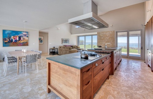 Shorewood House | Beautiful Shelter Island/Hamptons Beach House Monthly Rental