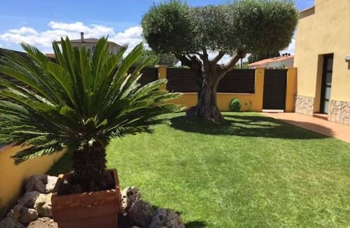 L'Armentera House | Beautiful single-family house with swimming pool.