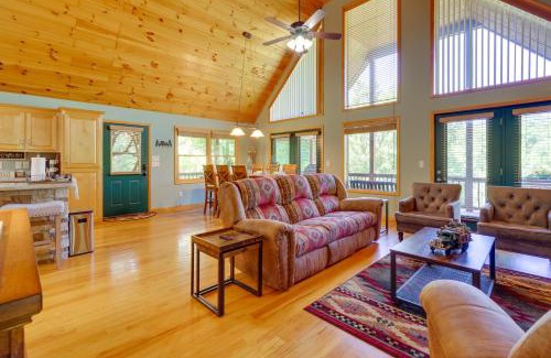 Murphy House | Beautiful Smoky Mountain Chalet with Game Room!
