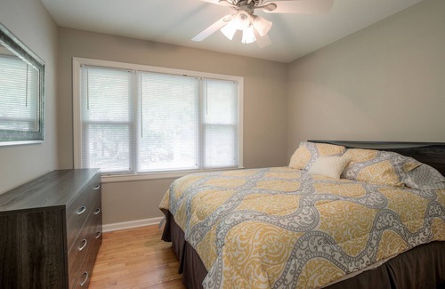 South Kansas City House | Beautiful South Kansas City Home- Be Anywhere in No Time!