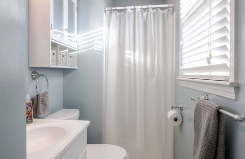 South Kansas City House | Beautiful South Kansas City Home- Be Anywhere in No Time!