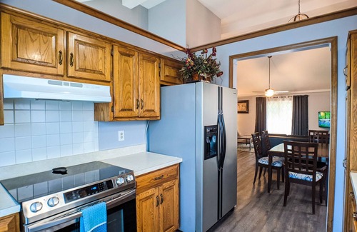 Overland Park House | Beautiful | spacious | clean house for families #2