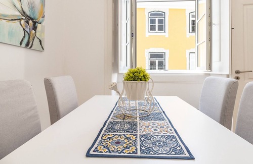 Se Apartment | Beautiful, Spacious 2 BDR in Downtown * Downtown | Gonzalo's Guest