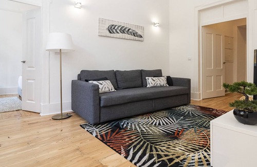 Se Apartment | Beautiful, Spacious 2 BDR in Downtown * Downtown | Gonzalo's Guest