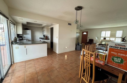 El Paso House | Beautiful, spacious, 2-bdrm townhouse w/pool. Ideal Westside w/nature & shops