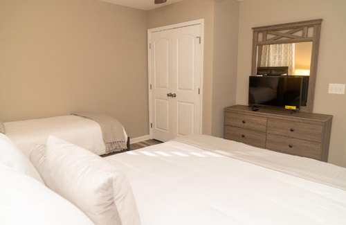 Southeast Raleigh House | Beautiful spacious 4 bedroom house , sleeps 8+