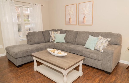 Southeast Raleigh House | Beautiful spacious 4 bedroom house , sleeps 8+