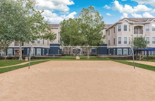 Webster Apartment | Beautiful spacious apartment !