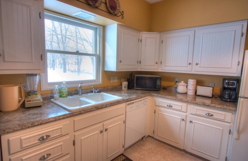 Confluence House | Beautiful, spacious home on Yough River and bike trail with hot tub