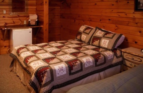 Edgemont Cabin | Beautiful, spacious lodge 6 bedroom ranch lodge