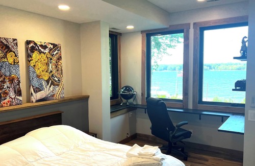 Hudson House | Beautiful St Croix River HomenIndoor/Outdoor Bar, Dock, Hot Tub, Game Room