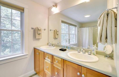 Freeport Apartment | Beautiful Stay in Downtown Freeport