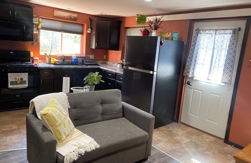 Custer Apartment | Beautiful studio apartment next to the Mickelson Trail.