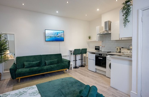 Hackney Apartment | Beautiful Studio Flat in Hackney