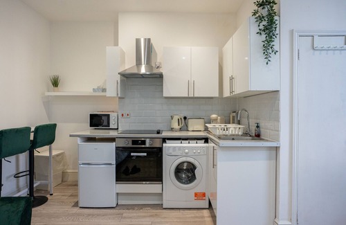 Hackney Apartment | Beautiful Studio Flat in Hackney