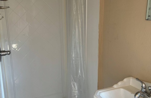 Castro Valley Apartment | Beautiful Studio with private bath and private entry close to Bart