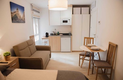Carabanchel Apartment | Beautiful suite with kitchen and private bathroom
