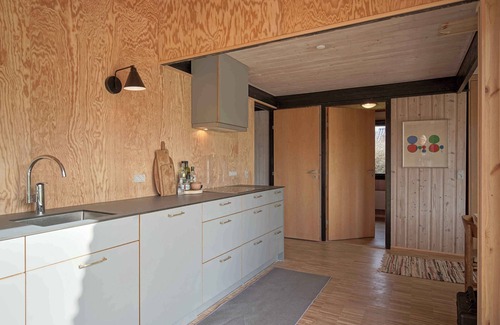 Arnager House | Beautiful summer house near the water