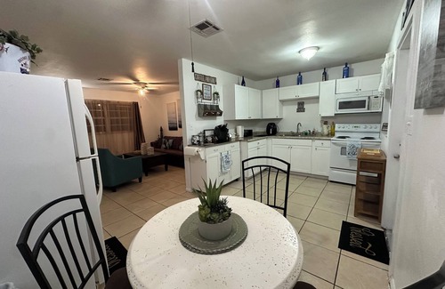 Florida South Atlantic Coast Cottage | Beautiful sunset Lakeview cottage