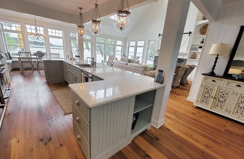 Coldwater House | Beautiful Sunset Views on Coldwater Lake!