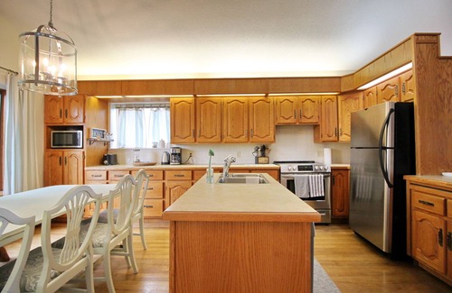 Sylvan Lake House | Beautiful Sylvan Lake waterfront property with unobstructed beach access.