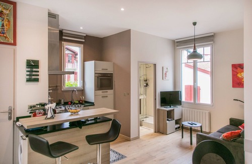 Saint-Jean-de-Luz City Center Apartment | Beautiful T2 classified* refurbished in 2017. Private parking,