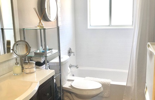 Clearfield House | Beautiful townhome centrally Located Between Ogden and Salt Lake City!