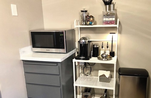 Clearfield House | BEAUTIFUL TOWNHOME!! FAST WIFI, 5 MIN TO HAFB.